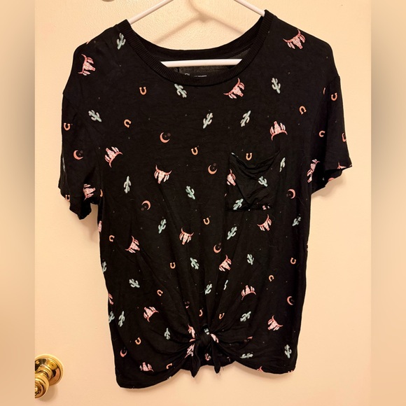 No Boundaries Black Tee with Pink and Green Accents - Picture 1 of 2